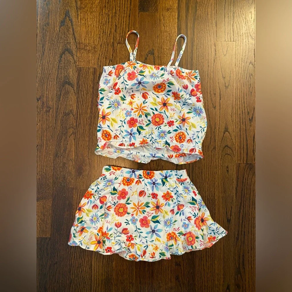 Children’s Place- size 5T cotton blend Tank Top & Skort Set - rainbow floral